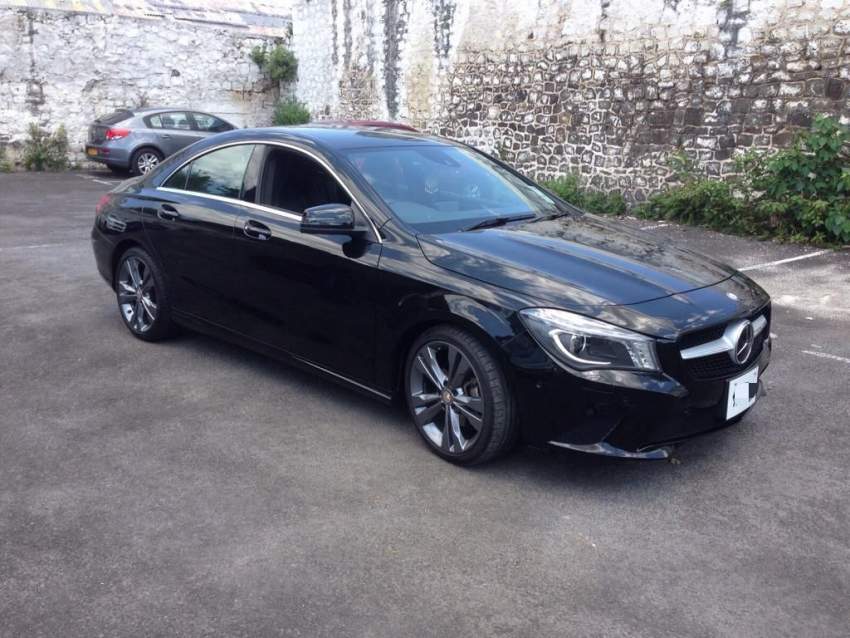 Mercedes CLA 180  - 0 - Luxury Cars  on Aster Vender