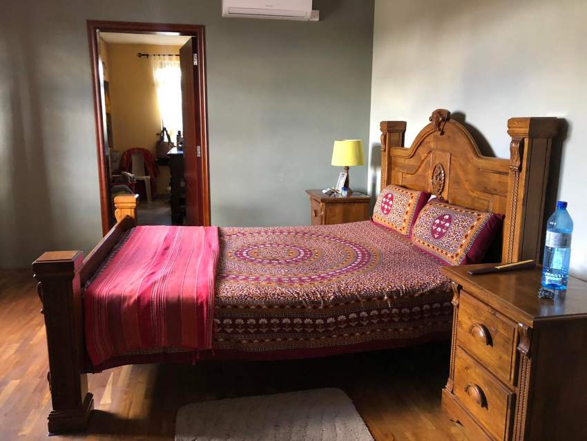 HOUSE FOR SALE  - 1 - House  on Aster Vender