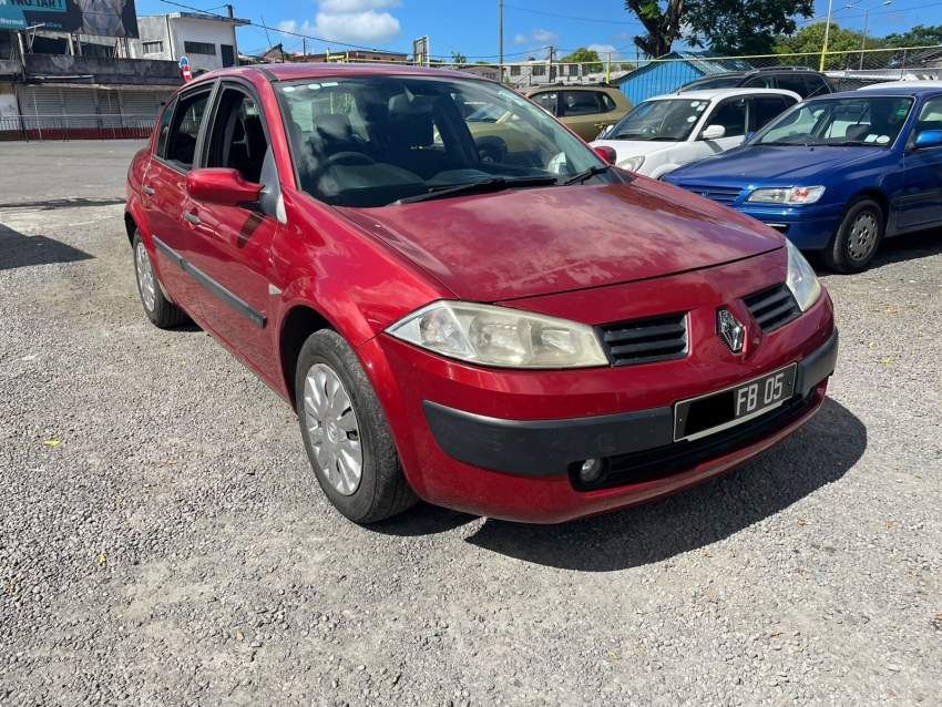 Renault Megane Year 05  - 2 - Compact cars  on Aster Vender