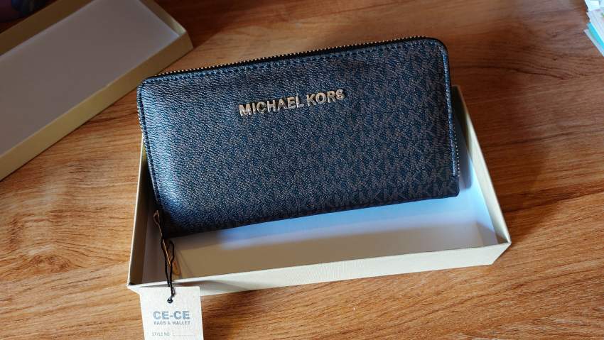 Michael Kors Wallet - 2 - Wallets  on Aster Vender