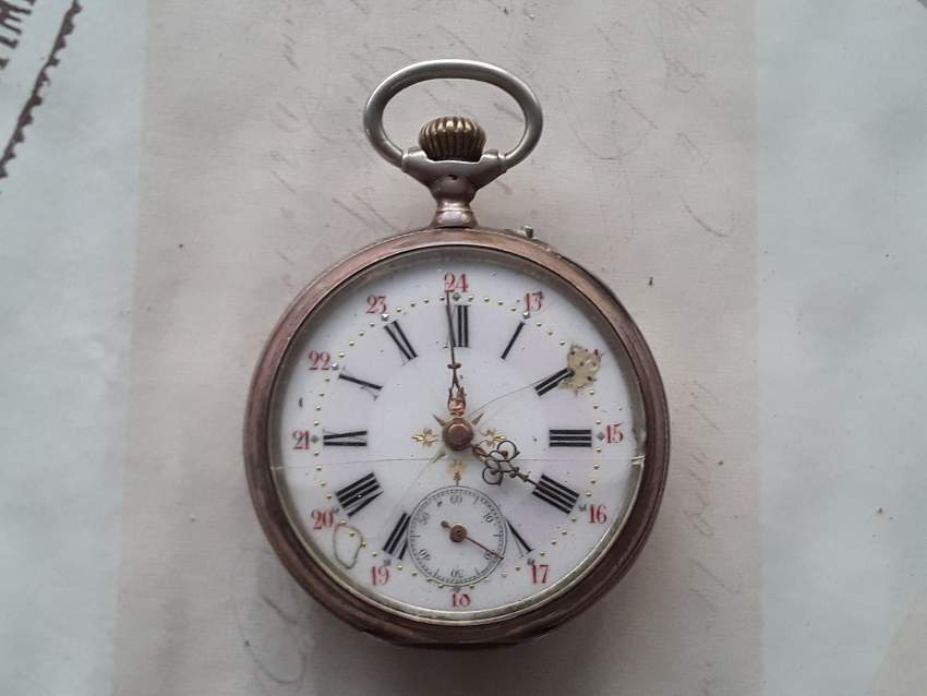 Ancienne montre à gousset en argent - 19ème siècle