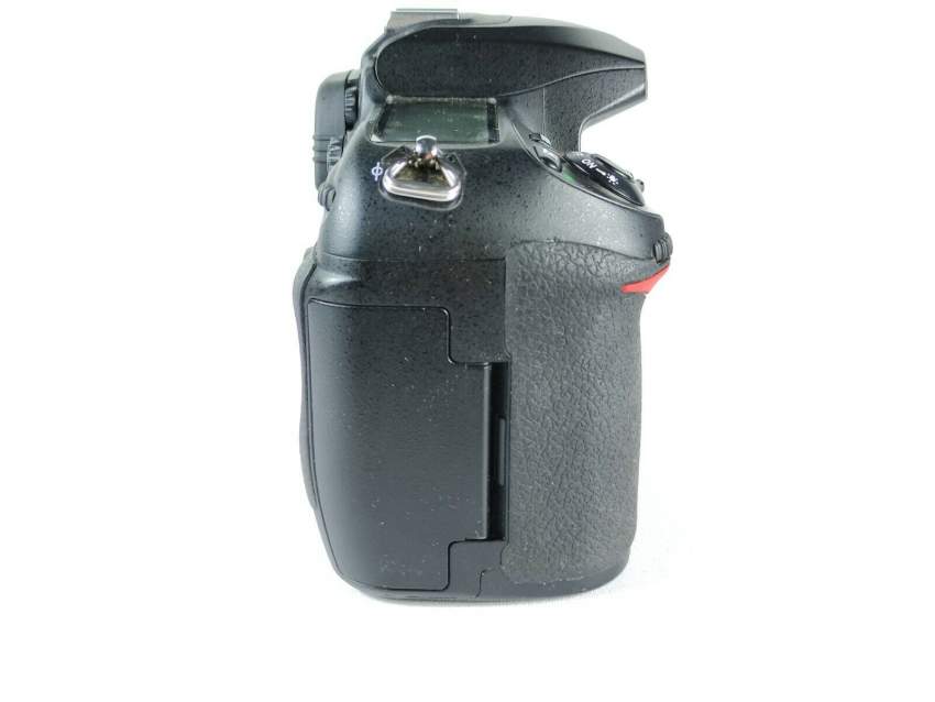 For Sell Used Nikon D200  - 4 - All electronics products  on Aster Vender