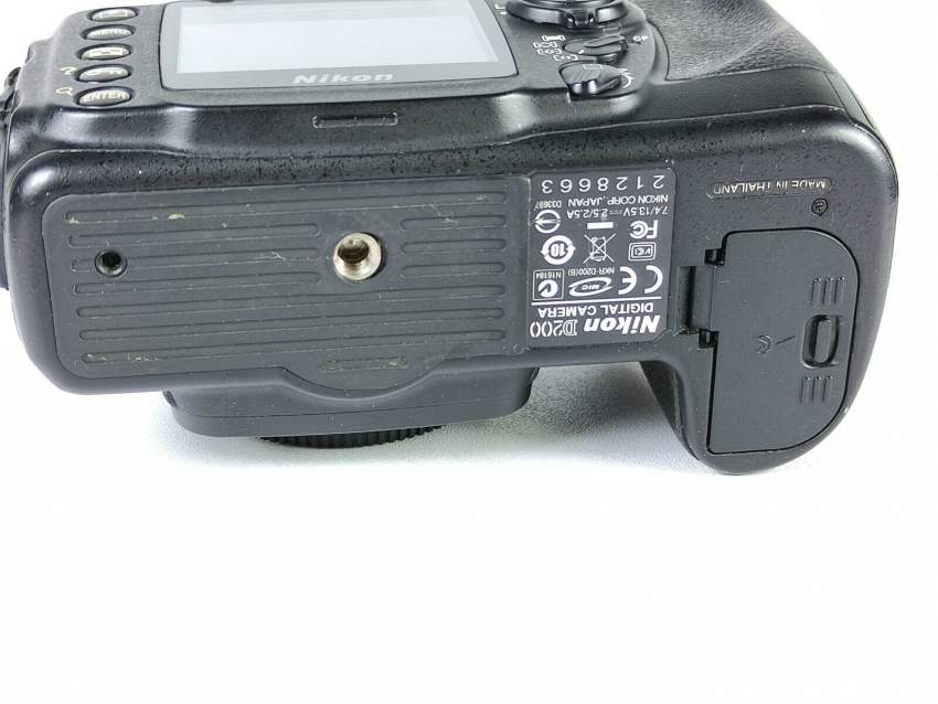 For Sell Used Nikon D200  - 7 - All electronics products  on Aster Vender
