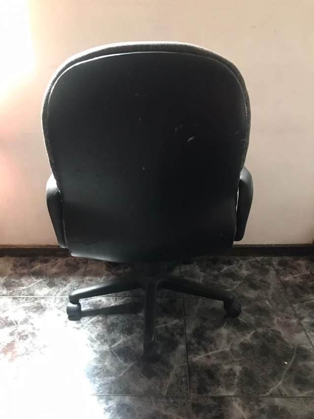 Comfortable Office Chairs - 2 - Desk chairs  on Aster Vender