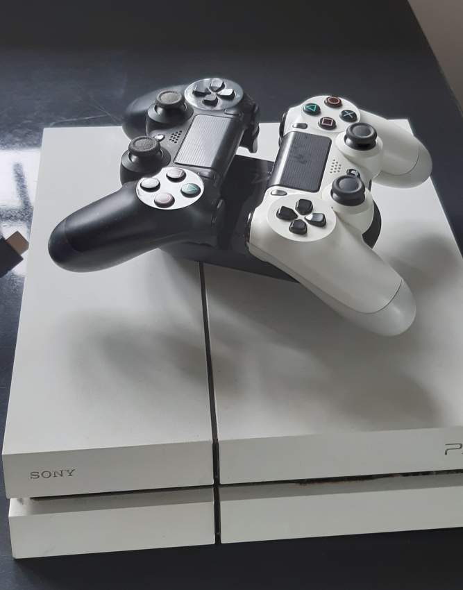 PS4 Bundle offer - 3 - PlayStation 4 (PS4)  on Aster Vender