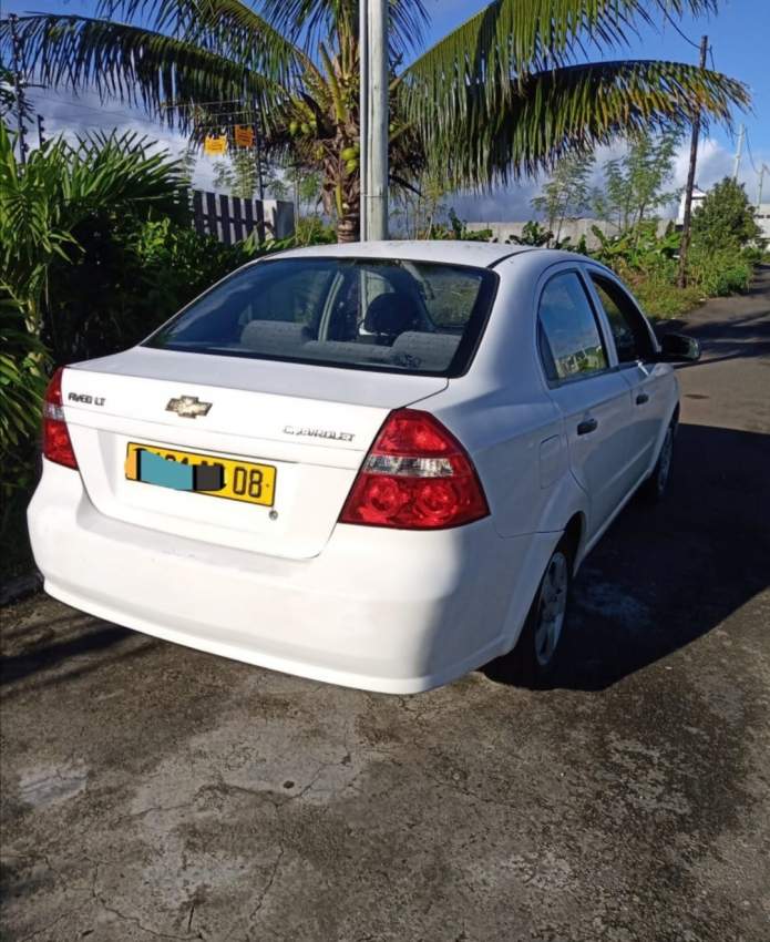 Chevrolet Aveo  - 3 - Compact cars  on Aster Vender