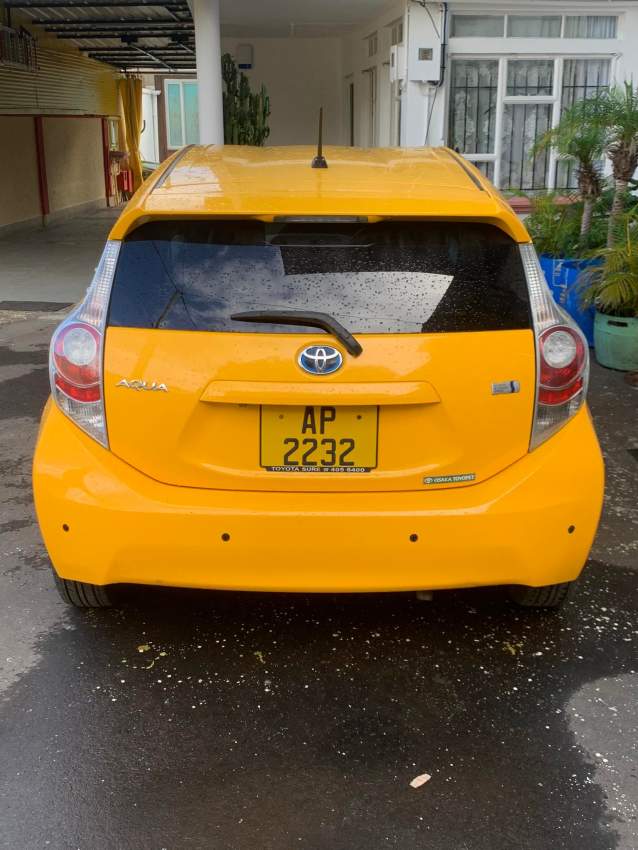 Toyota Aqua - 2 - Compact cars  on Aster Vender