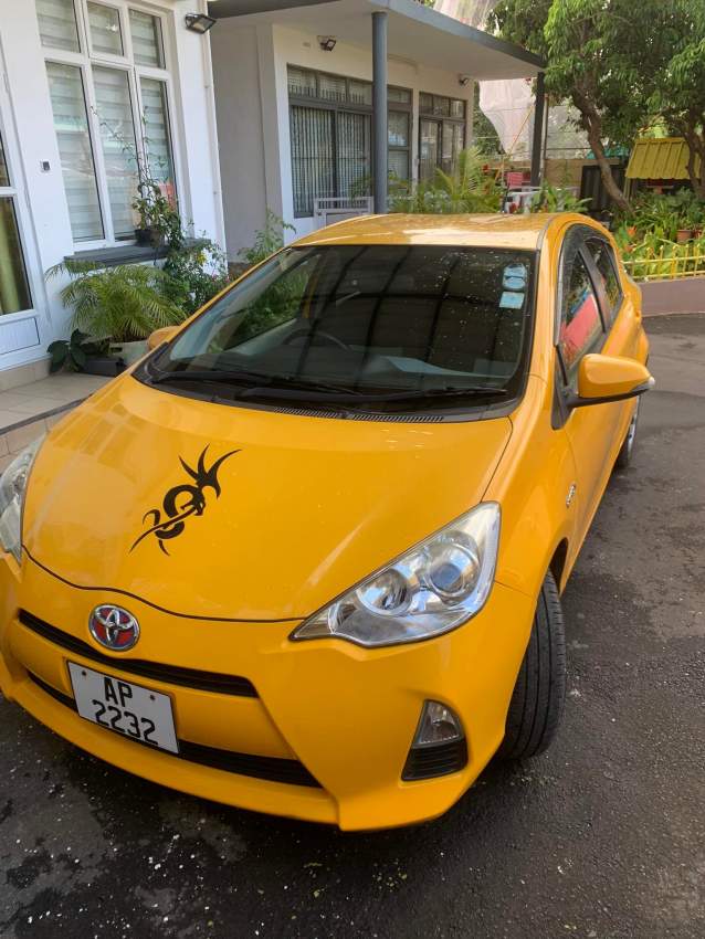 Toyota Aqua - 1 - Compact cars  on Aster Vender