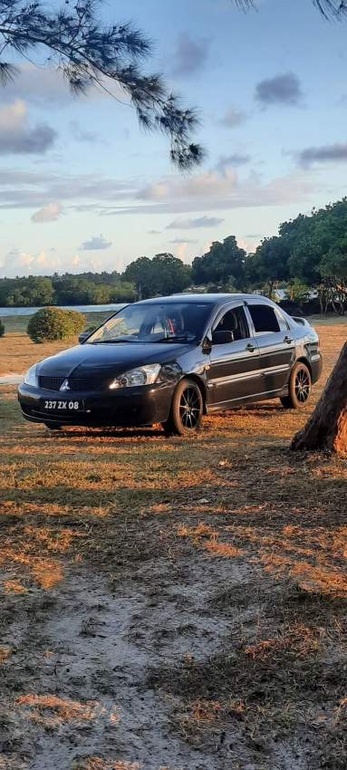 A Vendre Mitsubishi Lancer  tou bon ladan nek prnd roule - 2 - Sport Cars  on Aster Vender