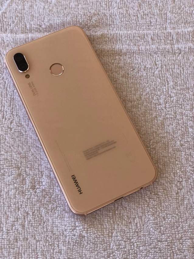 Huawei P20 lite on Aster Vender
