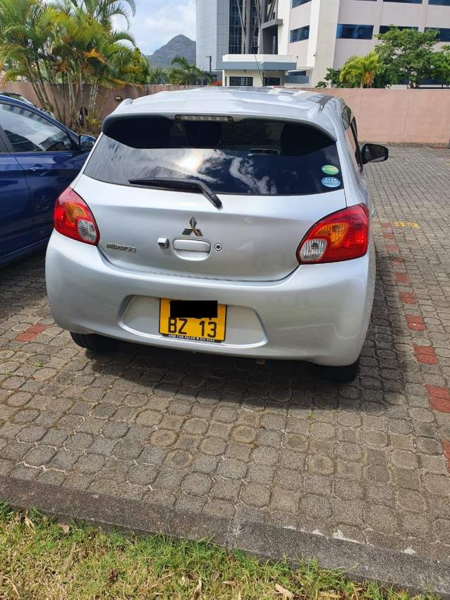 MITSUBISHI MIRAGE 2013 A VENDRE (Très bon état) - 1 - Compact cars  on Aster Vender