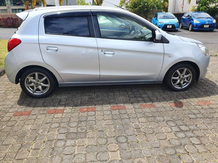 MITSUBISHI MIRAGE 2013 A VENDRE (Très bon état) - 2 - Compact cars  on Aster Vender