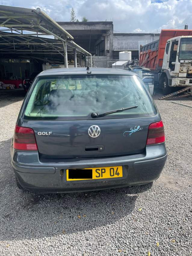 Volkswagen Golf4 Year 04  - 2 - Sport Cars  on Aster Vender