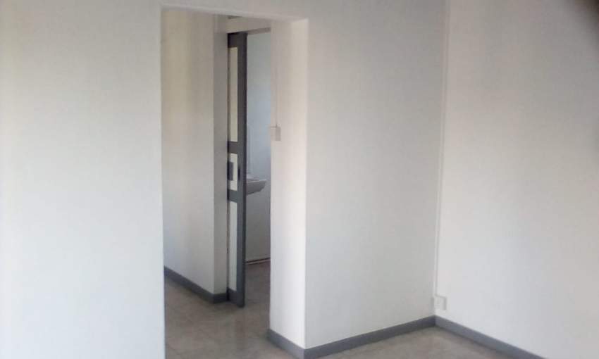 À vendre FLAT de 2 cac au premier étage a rose hill - 2 - Apartments  on Aster Vender