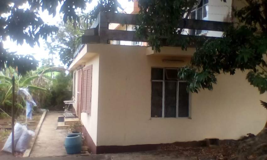 A louer maison de 4 cac sur une route principale à Beau bassin - 5 - House  on Aster Vender