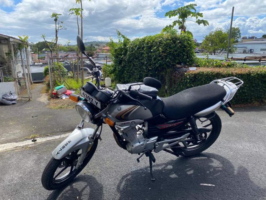 Yamaha ybr - 0 - Roadsters  on Aster Vender