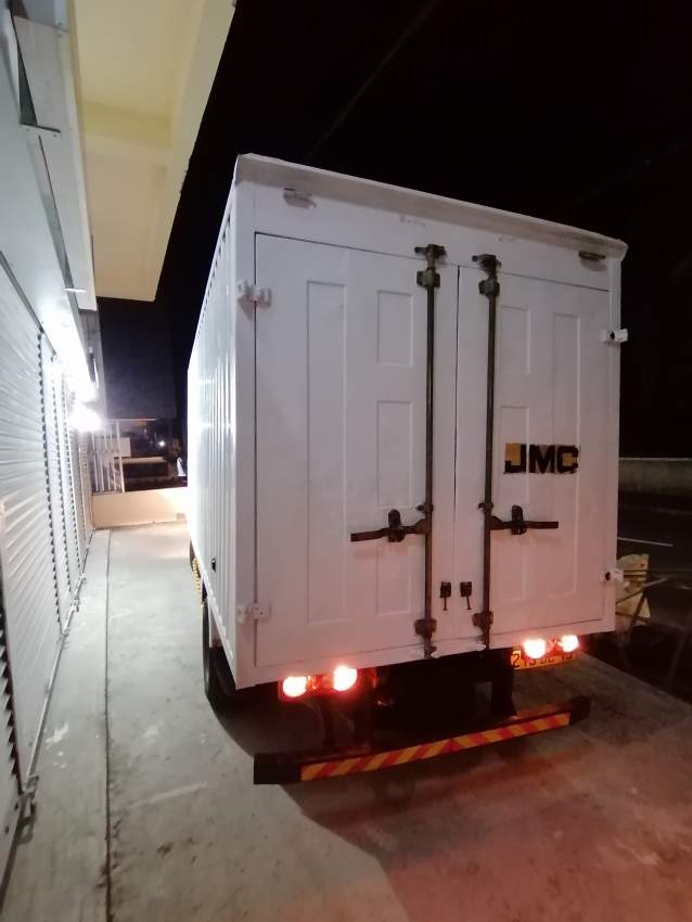 JMC DEC 2013 6 ROUES 700x 16 @Rs 320,000 Neg. Tel 57484702  - 1 - Small trucks (Camionette)  on Aster Vender