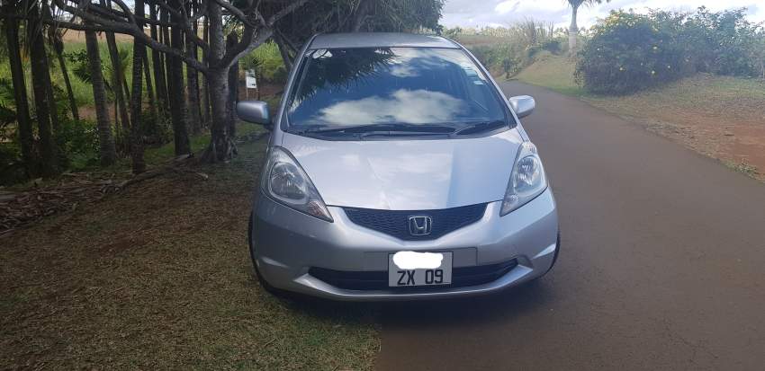 Honda fit - ZX 09- Auto -1330cc- Call on 59203220 - 5 - Family Cars  on Aster Vender