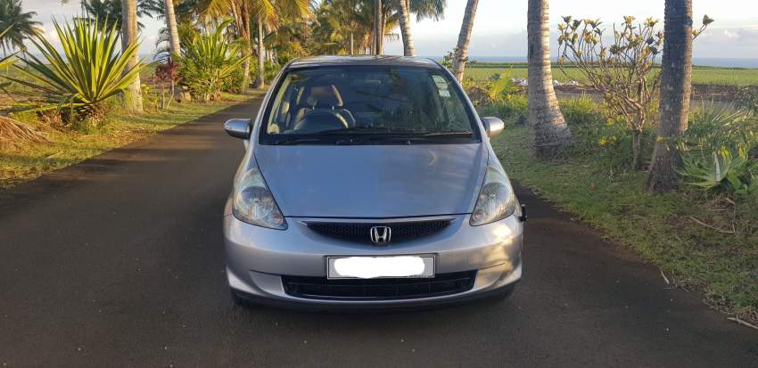 Honda fit - ZS04 - Auto-1330cc- Call on 59010243 - 1 - Family Cars  on Aster Vender