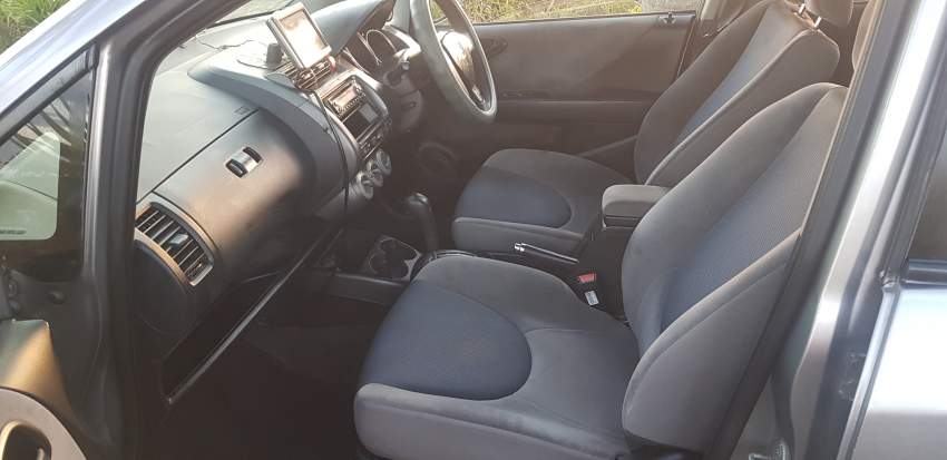 Honda fit - ZS04 - Auto-1330cc- Call on 59010243 - 6 - Family Cars  on Aster Vender