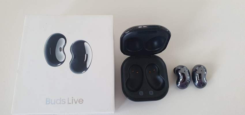 Samsung Galaxy Buds Live - Mystic Black - Other phone accessories on Aster Vender