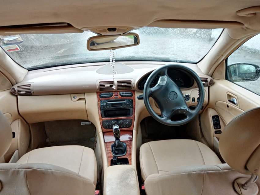 Mercedes C180 2003 - 1 - Family Cars  on Aster Vender