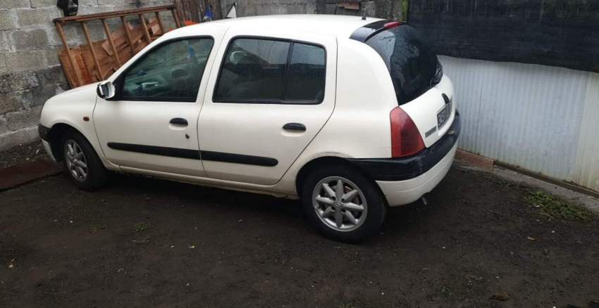 RENAULT CLIO 2 YEAR 2000 - 0 - Family Cars  on Aster Vender