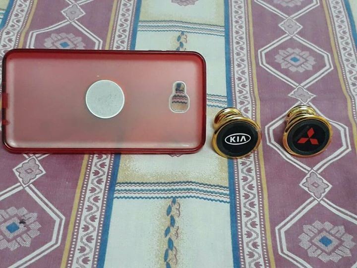 Mobile Car Holder Magnetic - 1 - Other phone accessories  on Aster Vender