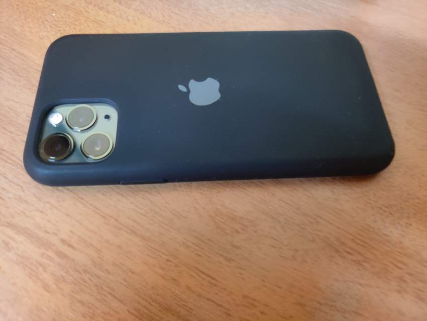Iphone 11 pro  - 1 - iPhones  on Aster Vender