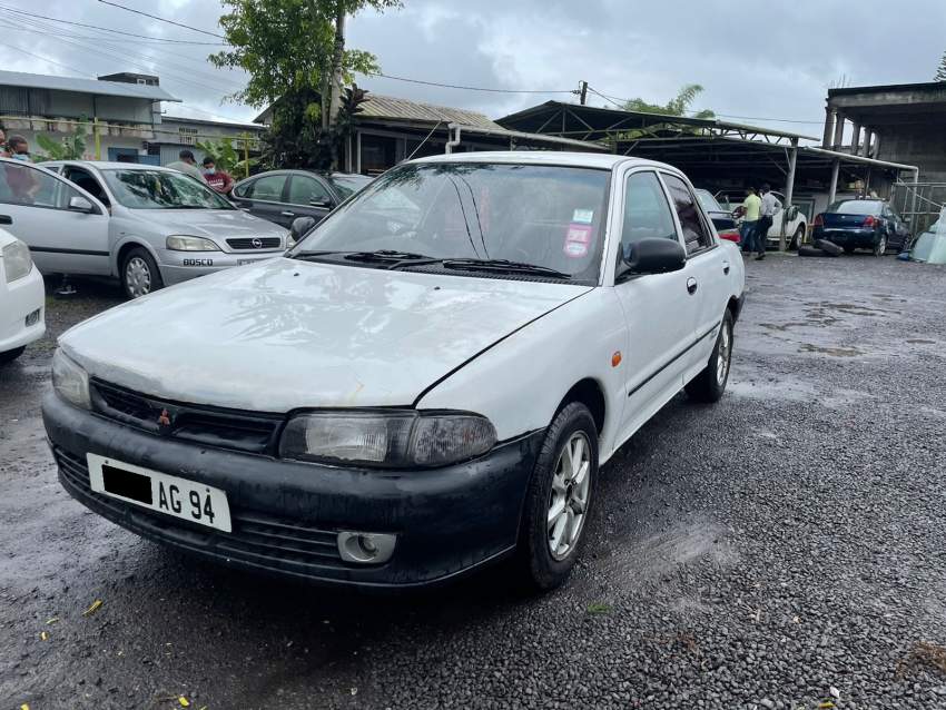 Mitsubishi Lancer YR 94  - 4 - Family Cars  on Aster Vender