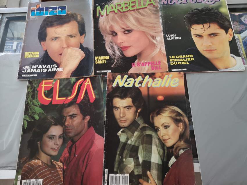 Romance books - 3 - Fictional books  on Aster Vender