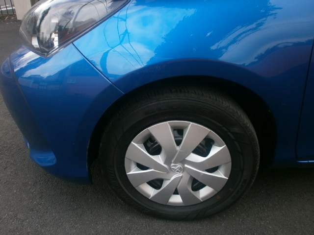 Toyota Vitz - 2 - Family Cars  on Aster Vender