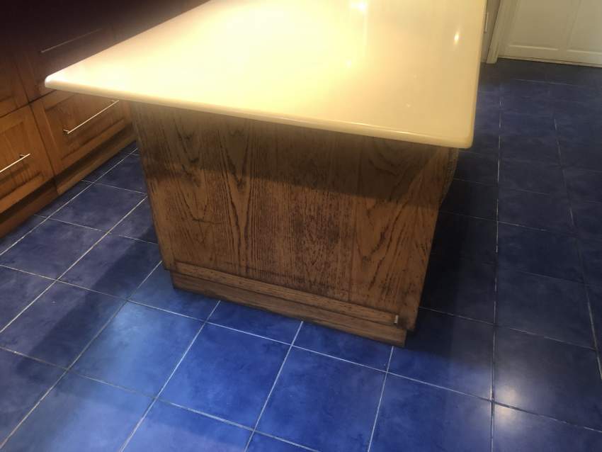 Kitchen island - Oak & Granite - 1 - Kitchen Tables  on Aster Vender