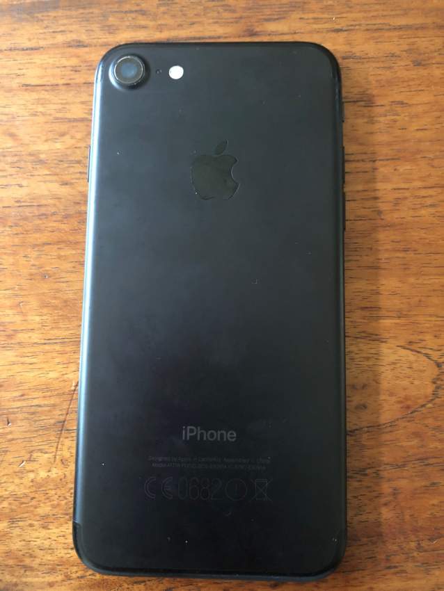 iphone 7 - 32 GB - 1 - iPhones  on Aster Vender