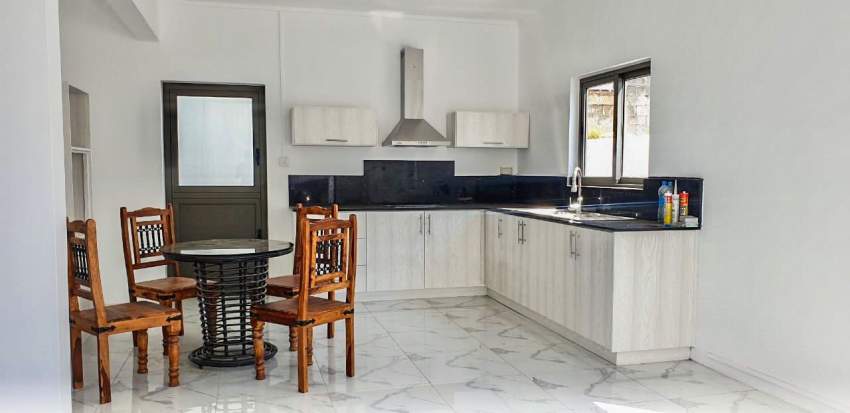 Villa at Albion(Morcellement Terre d'albion)  - 2 - House  on Aster Vender