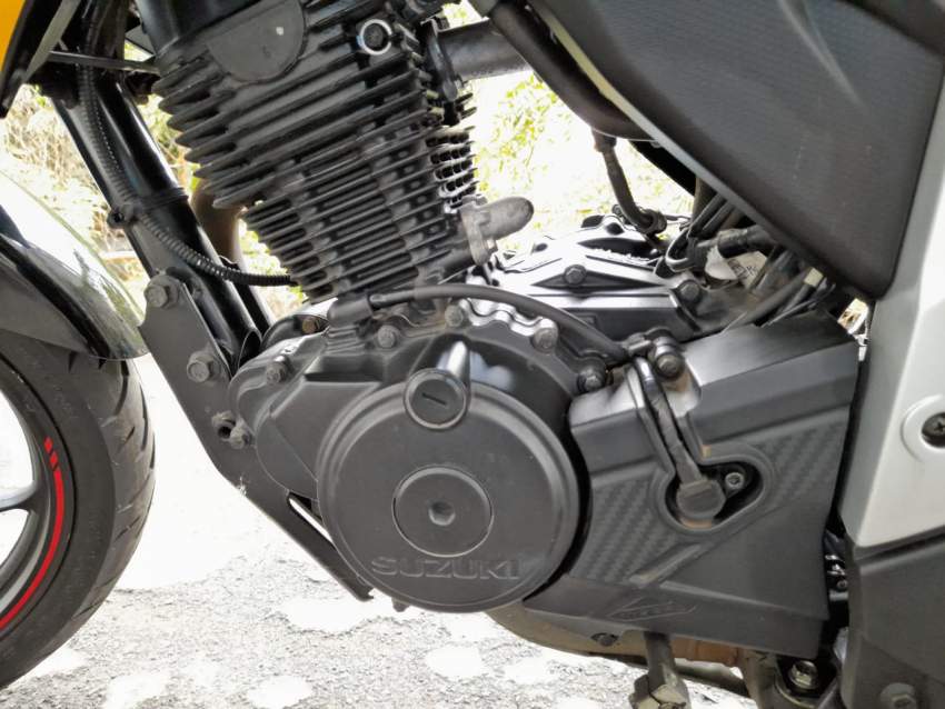 Suzuki Gixxer - 1 - Roadsters  on Aster Vender