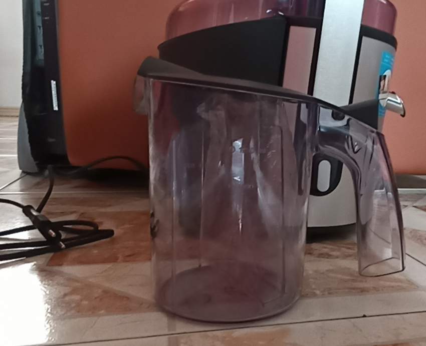 Juicer (Brand - Philips) - 5 - Kitchen appliances  on Aster Vender