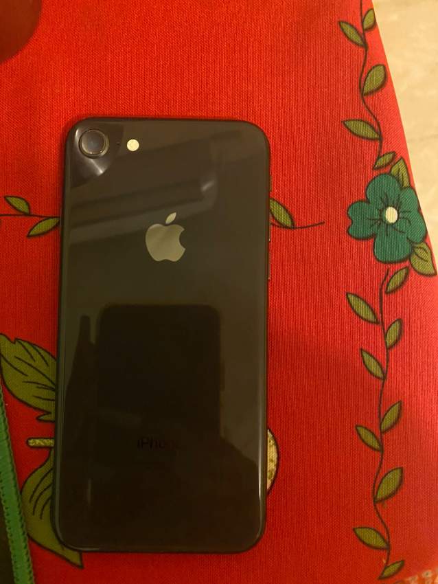 iPhone 8 - 2 - iPhones  on Aster Vender