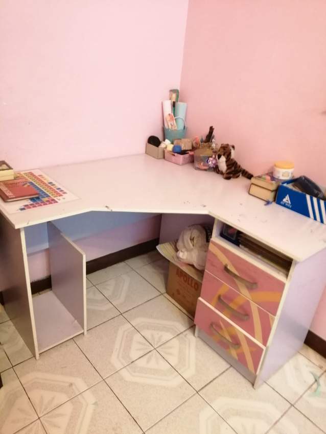 Pink bedroom set Aster Vender Bedroom Furnitures
