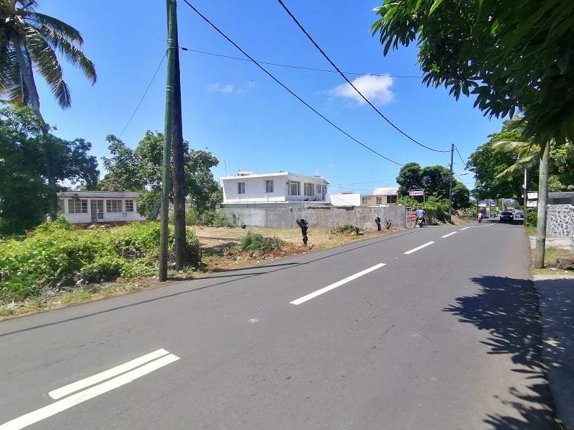 Land for sale at Grand Gaube 20p - 3 - Land  on Aster Vender