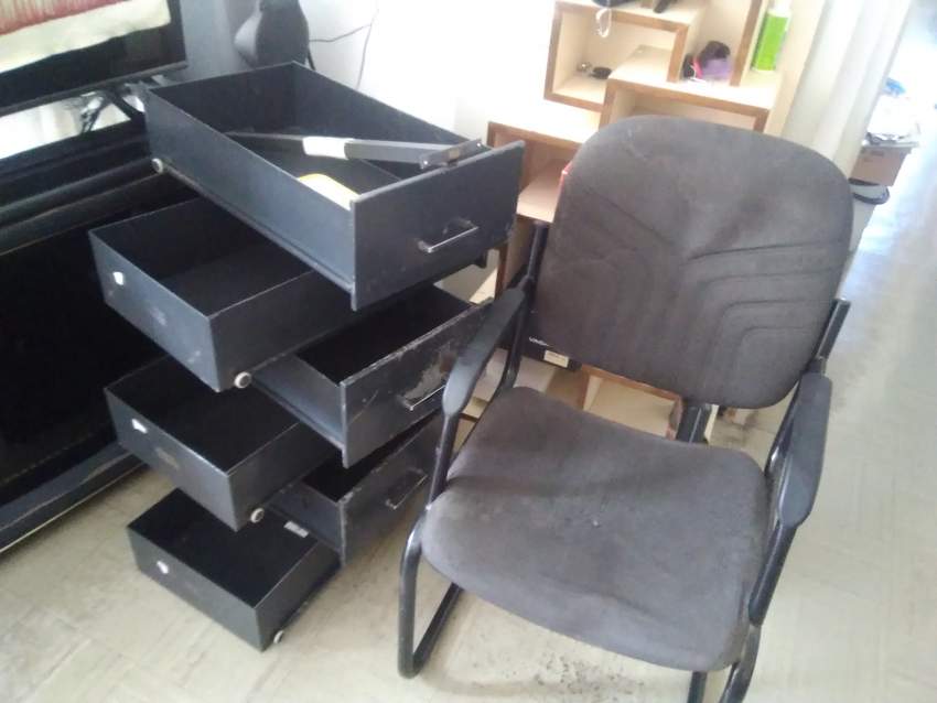 Metal office table and chair for quick sale - Others at AsterVender