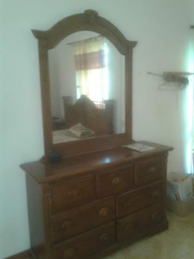 Bedroom set complete (solid wood - bois massif) - 2 - Bedroom Furnitures  on Aster Vender