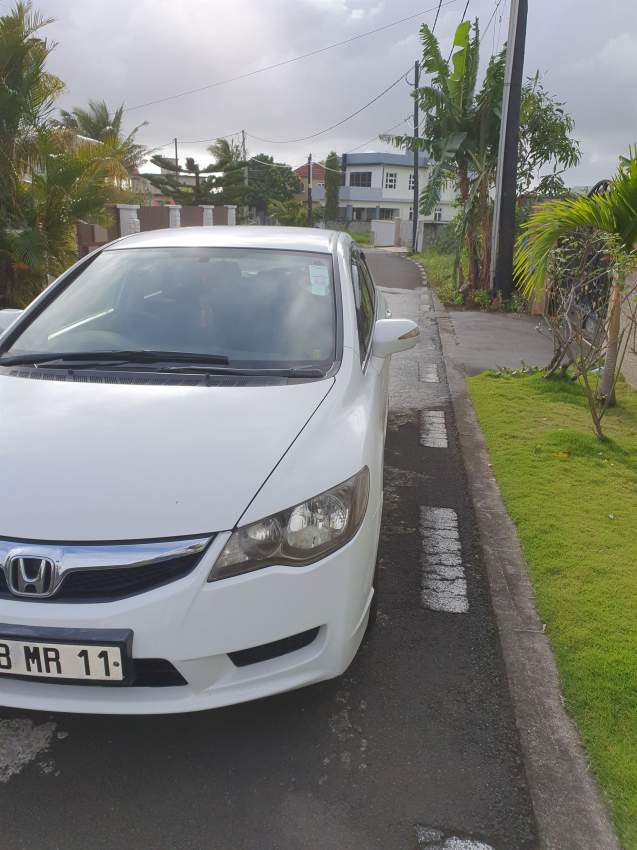 Honda Civic 2011 - 1 - Family Cars  on Aster Vender