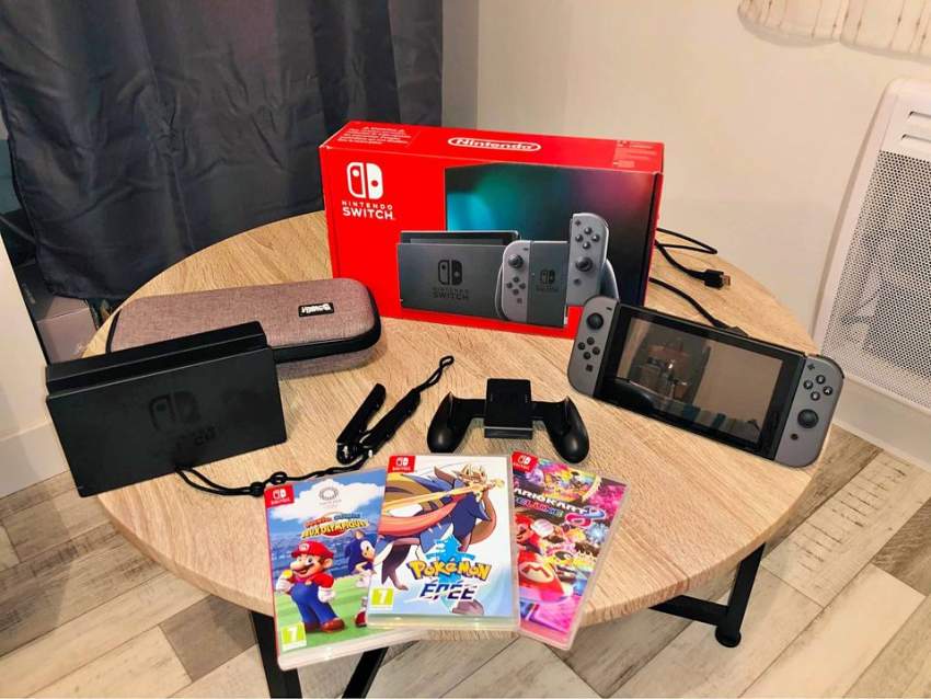 Nintendo switch avec jeux - 0 - Nintendo Switch  on Aster Vender