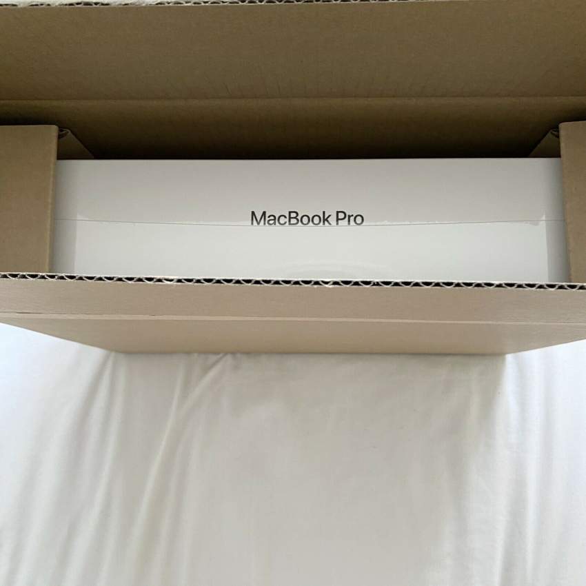Apple MacBook Pro 2020 13.3-inch 16GB RAM. ;;; chat :: +18147131718 at AsterVender