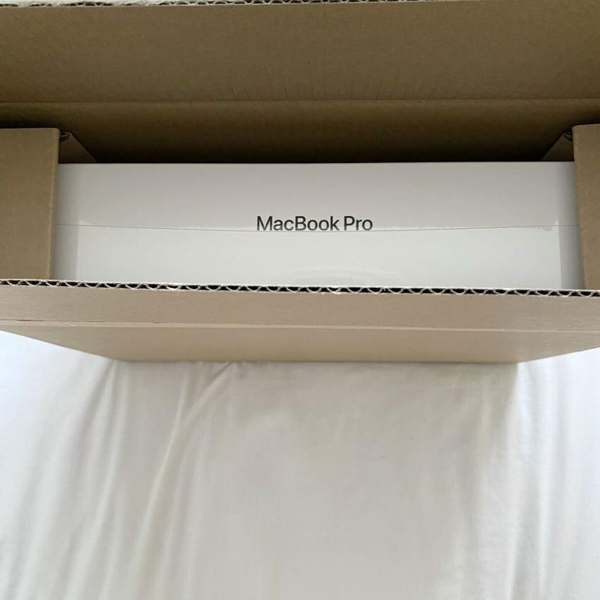 Apple MacBook Pro 2020 13.3-inch 16GB RAM. ;;; chat :: +18147131718 - 1 - Computer repairs  on Aster Vender