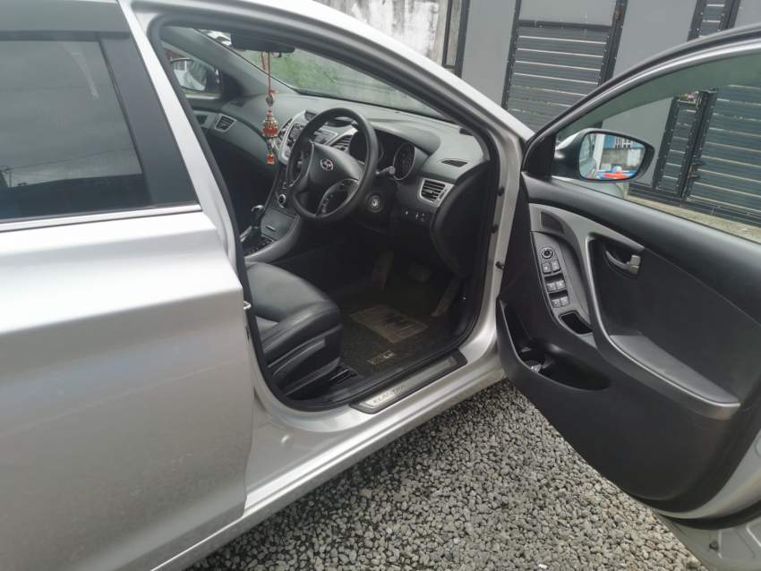 HYUNDAI ELANTRA AUTOMATIC - 9 - Family Cars  on Aster Vender