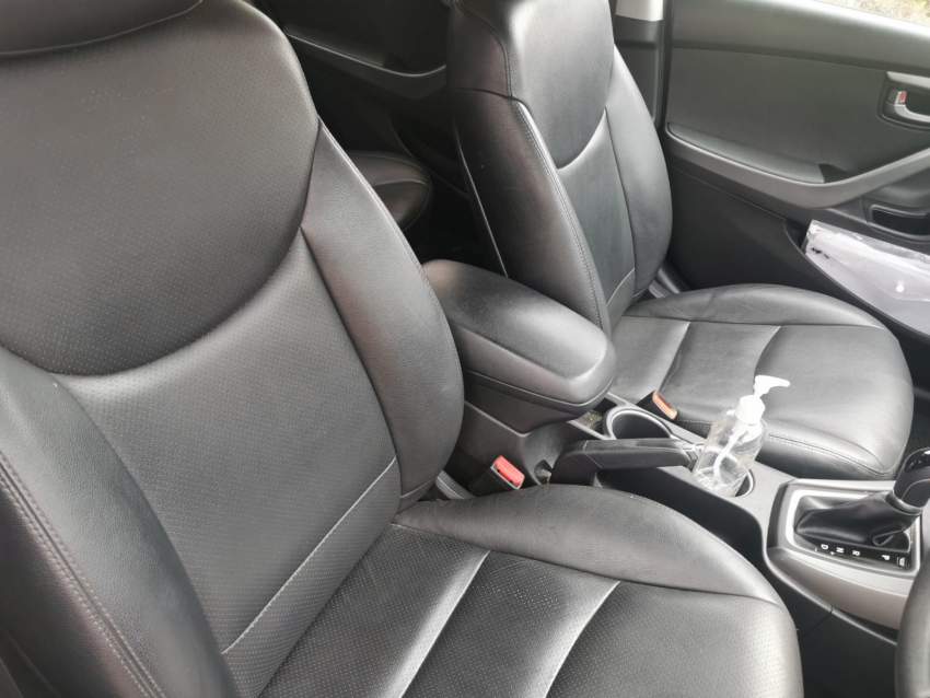 HYUNDAI ELANTRA AUTOMATIC - 7 - Family Cars  on Aster Vender