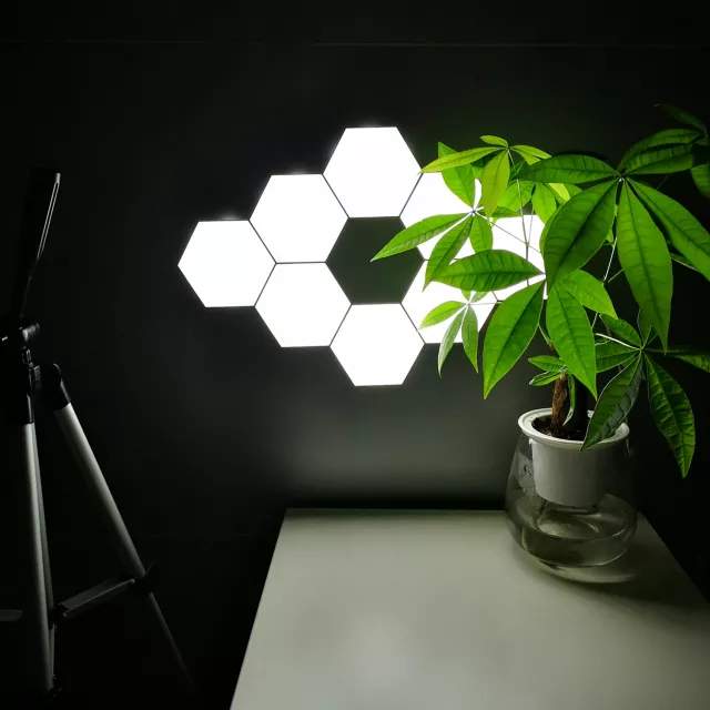 Hexagon magnetic led light - Interior Decor at AsterVender