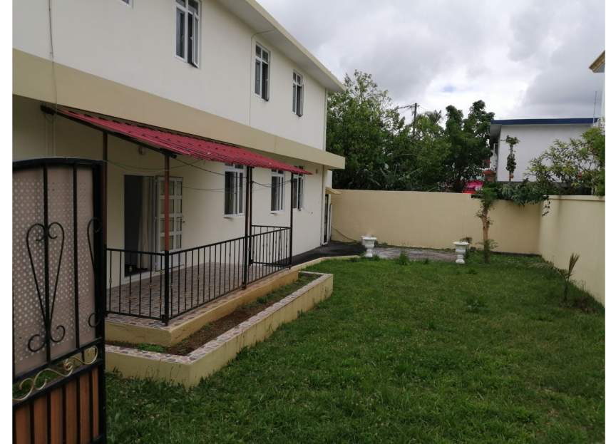 House for sale - 1 - House  on Aster Vender